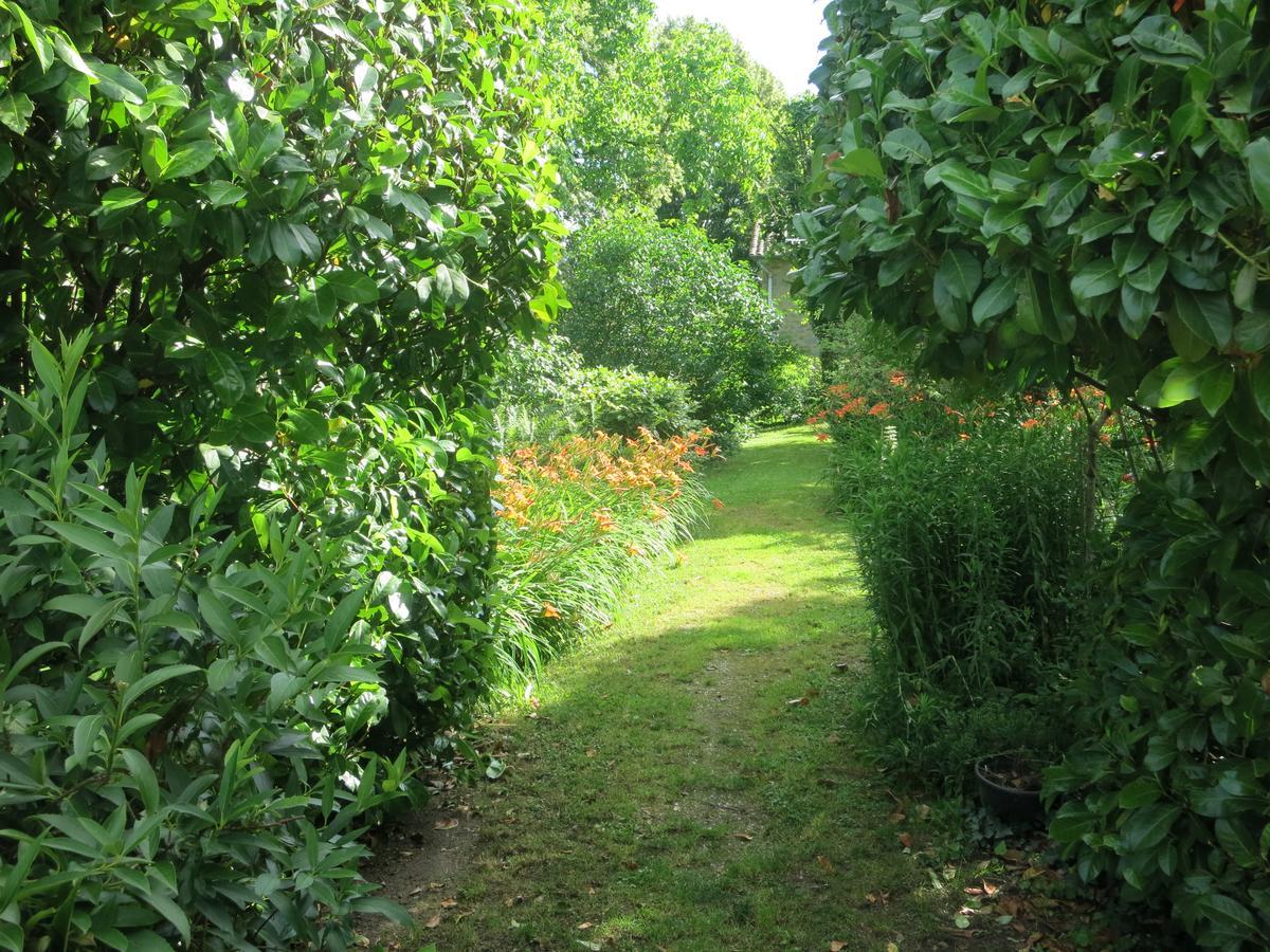 Les Jardins De Lily Hotel Saint-Léonard-de-Noblat Zewnętrze zdjęcie