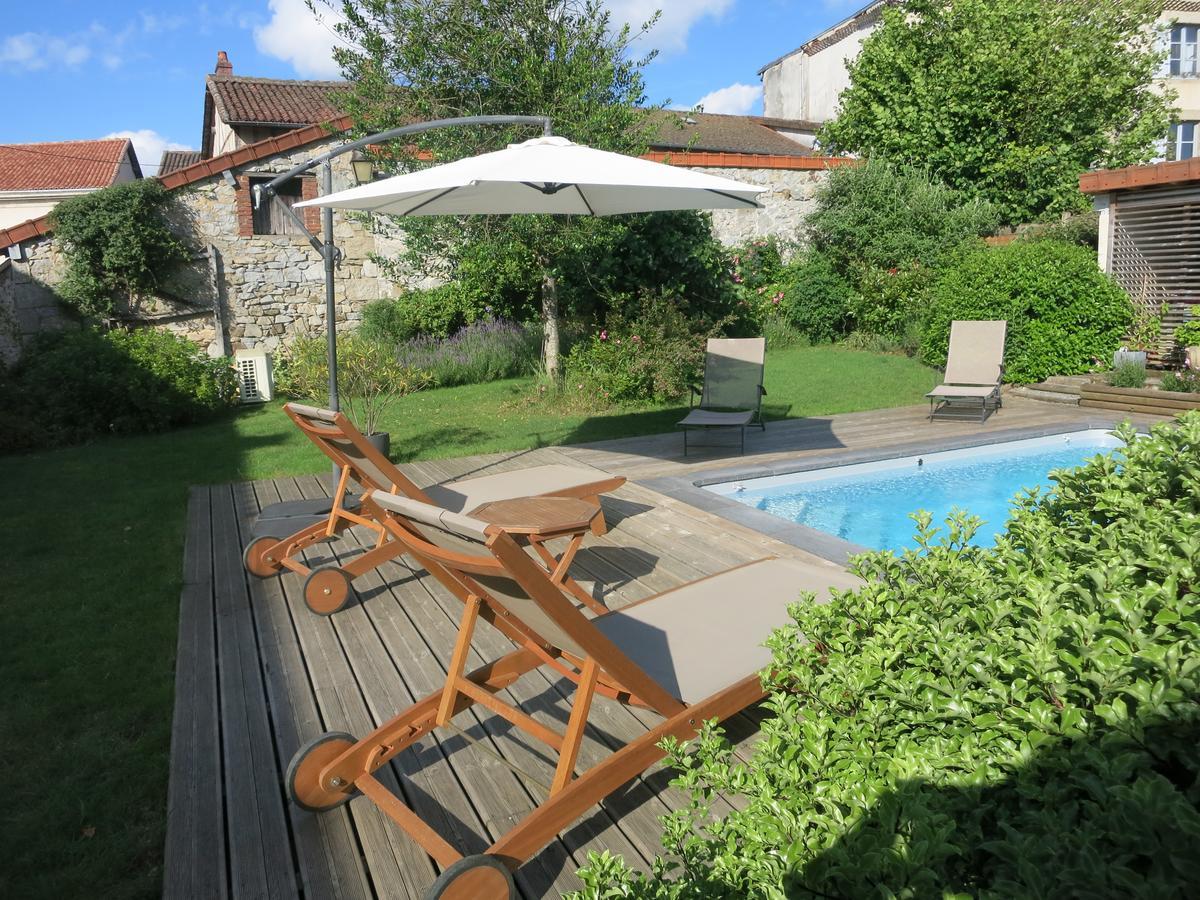 Les Jardins De Lily Hotel Saint-Léonard-de-Noblat Zewnętrze zdjęcie